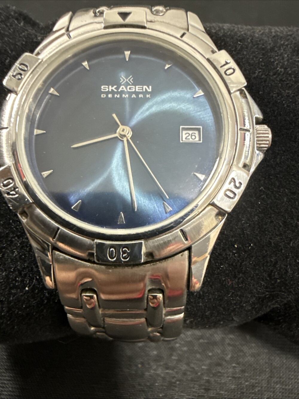 Vintage Skagen Denmark Mens Watch 63LSXN 35mm Case 6.5” Wrist New Battery (G10)